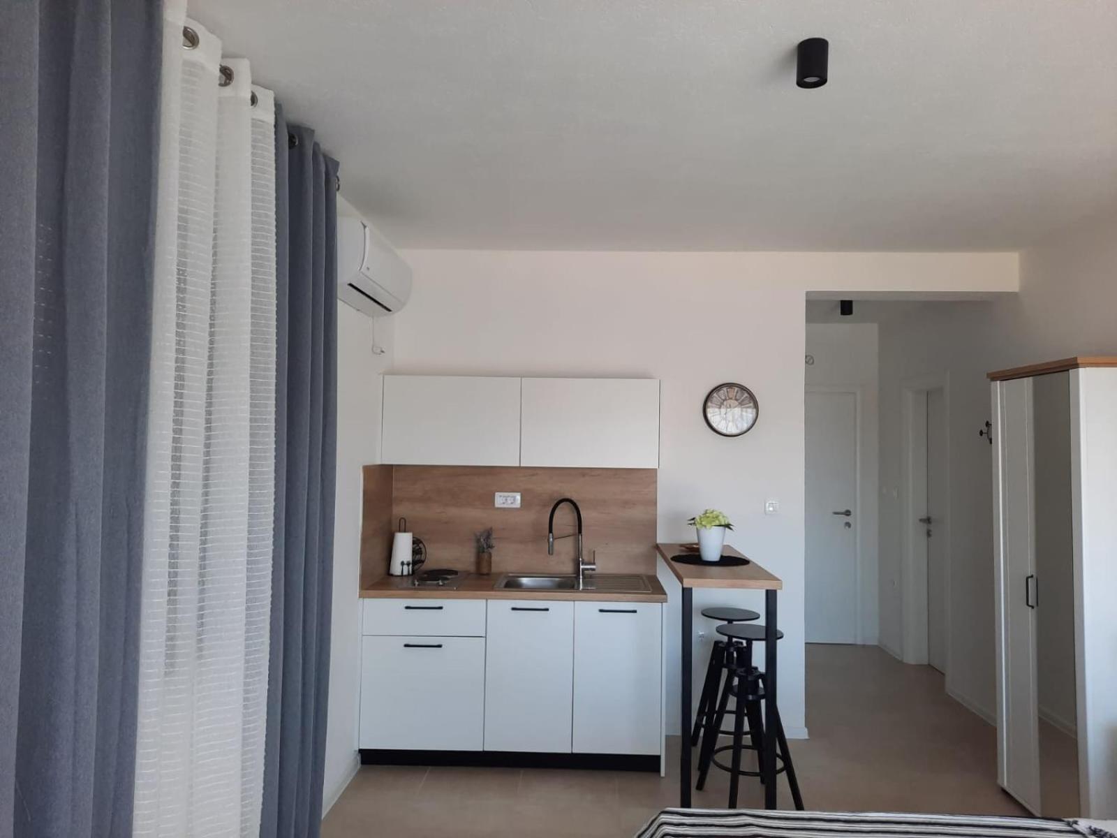 Apartmani Silentium Неум Екстериор снимка